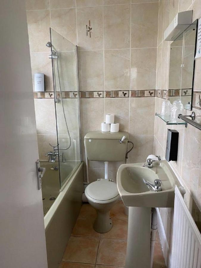 Burlington Hotel Сэнддаун Экстерьер фото
